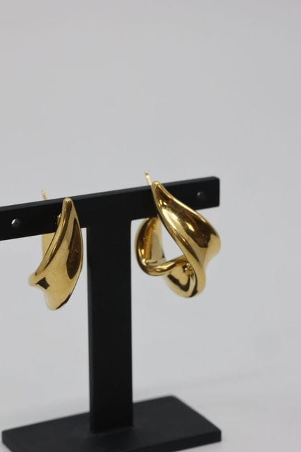 Par de pendientes de oro amarillo (750/00) con for