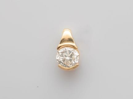 Anhänger aus 750°/°° (18 K) Gelbgold, besetzt mit 