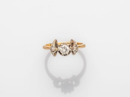 Ring aus 750°/°° (18 K) Zweifarbgold, besetzt mit 