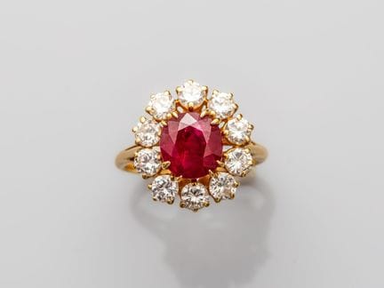 Gänseblümchenring aus 750°/°° (18 K) Gelbgold, in 