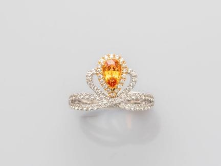 Duchesse-Ring aus 750°/°° (18 K) Zweifarbgold, bes