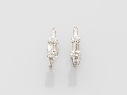 Pair of 750°/°° (18K) white gold hoop earrings, se