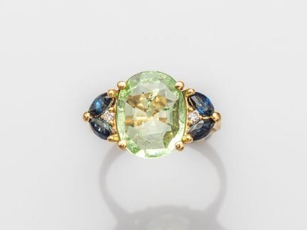 Ring aus 750°/°° (18 K) Gelbgold, besetzt mit eine