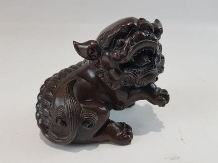 Cane di Fô in bronzo con patina scura - Cina, iniz