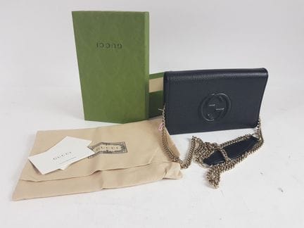 GUCCI - Piccola borsa a tracolla o pochette in pel