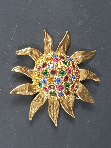 Yves SAINT LAURENT - Spilla decorativa in metallo 