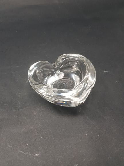 DAUM France - Crystal "heart" trinket dish - L. 9 