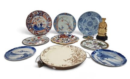 Set composto da 6 piatti e una coppetta in porcell