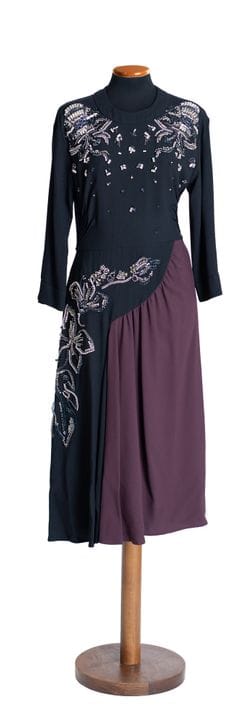*PRADA 
Abito midi a maniche lunghe in jersey bico