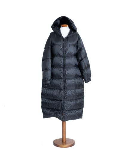 *MAX MARA
The Cube. Piumino lungo nero imbottito, 