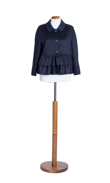 *CHRISTIAN DIOR 
Giacca in cashmere blu con volant