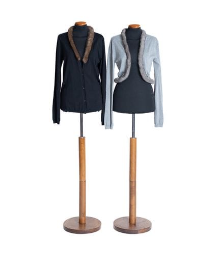 *CHRISTIAN DIOR 
Set di due cardigan in cashmere s