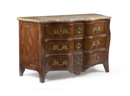 François Mondon (1694–1770)
Commode avec panneaux 