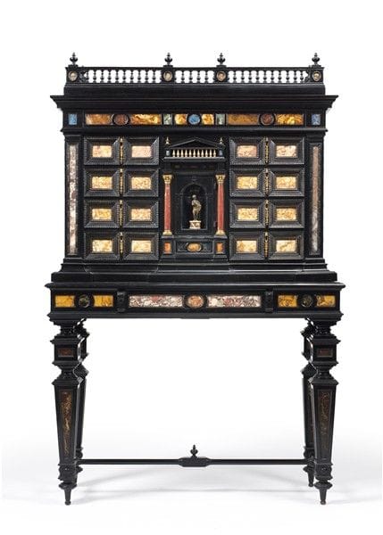 Meuble architectural sur pied du XIXe siècle, en b