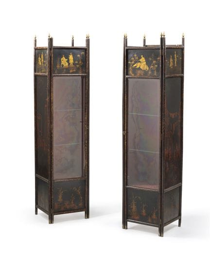 Pair of chinoiserie lacquered wood showcases, deco