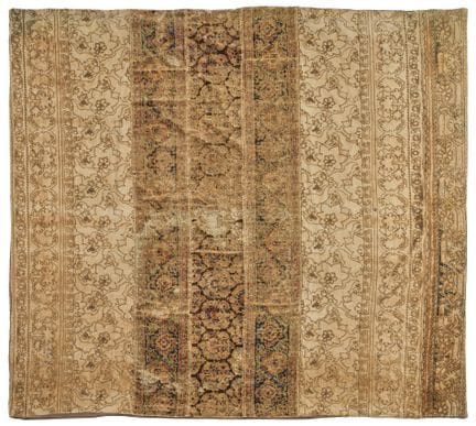 Drappo in patchwork ricamato, realizzato con vari 