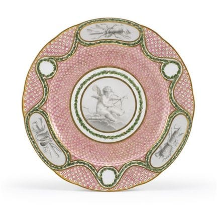 Manufacture de Sèvres, vers 1770. Assiette en porc