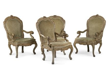 Ensemble de quatre fauteuils de forme originale en
