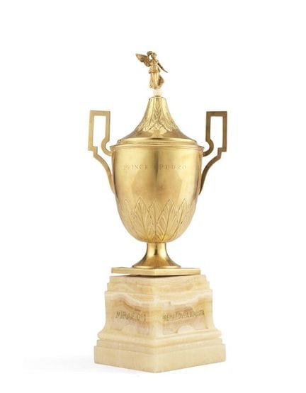 Trofeo ecuestre «PRÍNCIPE PEDRO» de oro de 18 quil