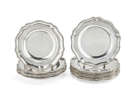 Maison Bulgari. Juego de diez platos llanos y siet