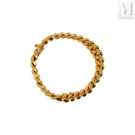 Cuff Bracelet
18K yellow gold (750°/°°) cuff brace