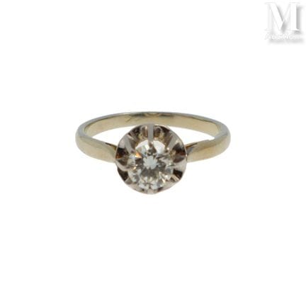 Solitaire ring in 18K white gold (750°/°°) and pla