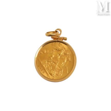 Pendentif pièce
Pendentif en or jaune 18K (750°/°°