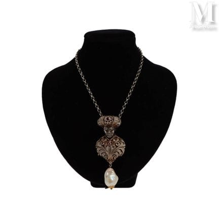 Pendentif Moretto
Collier en or gris 18K (750°/°°)