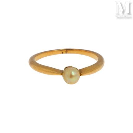 Perlenring
Ring aus 18 Karat Gelbgold (750°/°°) mi