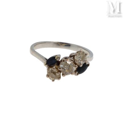 Diamond Ring
18k white gold ring (750°/°°), old-cu