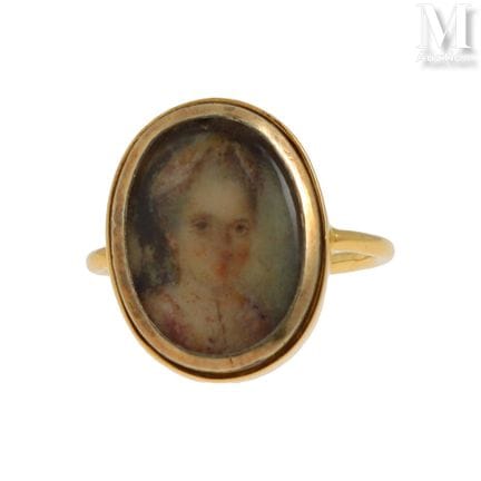 Bague miniature
Bague en or jaune 18K (750°/°°) et