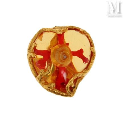 Yves Saint Laurent
An Yves Saint Laurent earring w