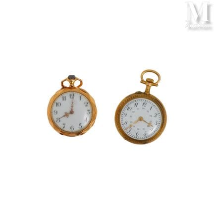Lot of lapel watches
Lot of two 18K rose and yello
