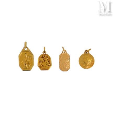 Set of Medals
Set of three 18K yellow and rose gol