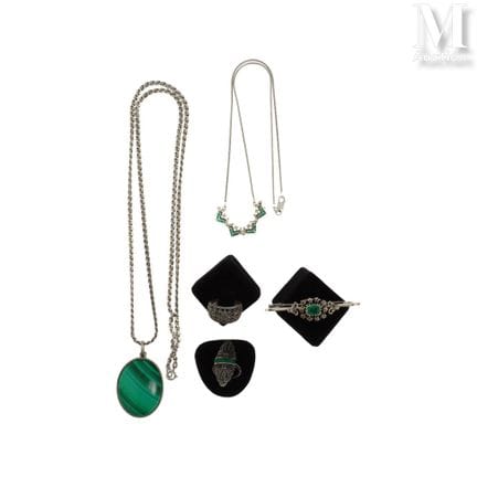 Set of silver jewelry (800°/°°) consisting of: 
- 
