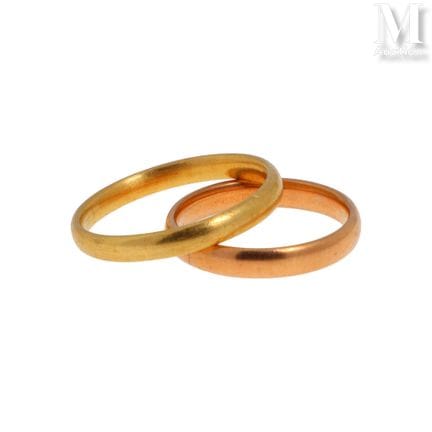 Two wedding rings in 18k yellow and rose gold (750