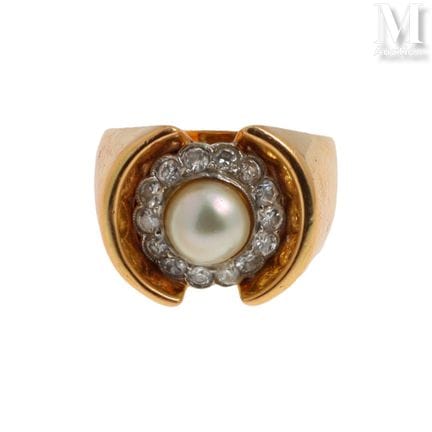 Bague Tank perle
Bague Tank en or jaune 18K (750°/