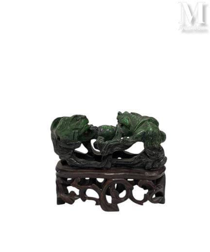 CHINE
Sujet en jadéite
Sculpté reposant sur un soc