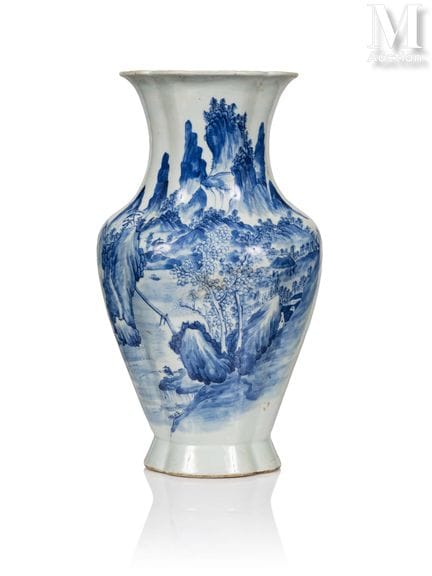 CHINE, XIXe siècle
Vase en porcelaine
De forme bal