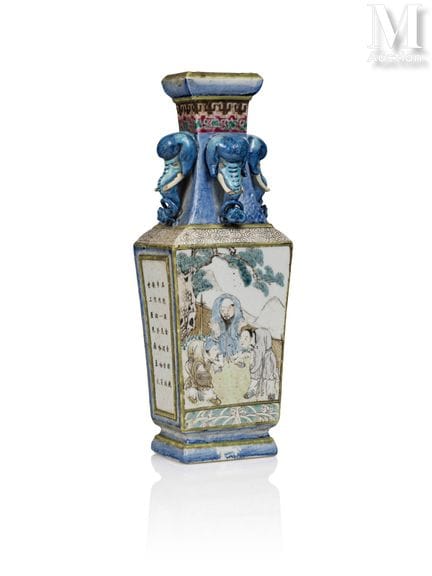 CHINE, Epoque Daoguang, XIXe siècle
Rare vase en p