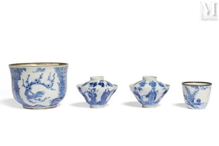 VIETNAM, XIXe siècle
Ensemble de quatre pièces en 