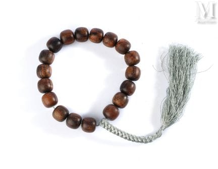 CHINE, XXe siècle
Bracelet de prières
Se composant
