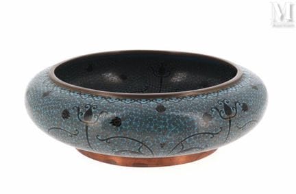 CHINE, XXe siècle
Coupe à panse large
En cloisonné