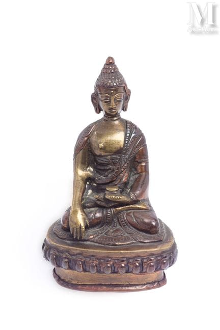 CHINE, XXe siecle
Statuette en bronze
Représenté a