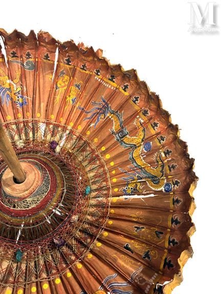 VIETNAM, early 20th century
Paper parasol
The inte
