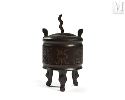 CHINE, vers 1900
Petit brûle-parfum en bambou scul