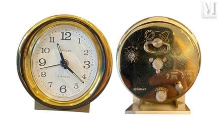 LANCEL
Small Alarm Clock