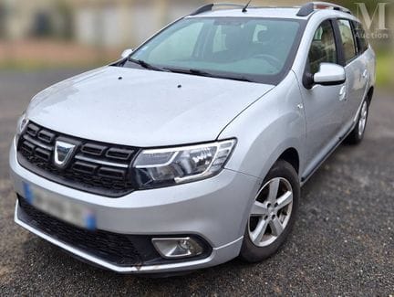 DACIA LOGAN MCV
Kombi, Benziner, fünf Sitze, grau 