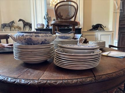 VILLEROY y BOCH: servicio Burgenland
Incluye:
- ve