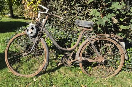 SOLEX – VéloSoleX Modell 45, um 1950
Moped mit off
